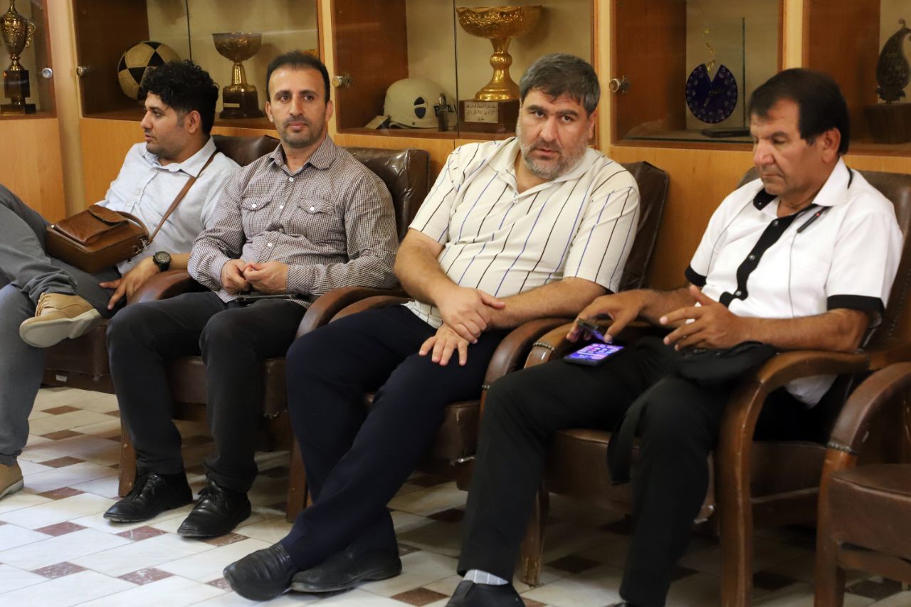 جلسه شانزدهم انجمن ورزشی نویسان استان کرمانشاه جلسه شانزدهم انجمن ورزشی نویسان استان کرمانشاه