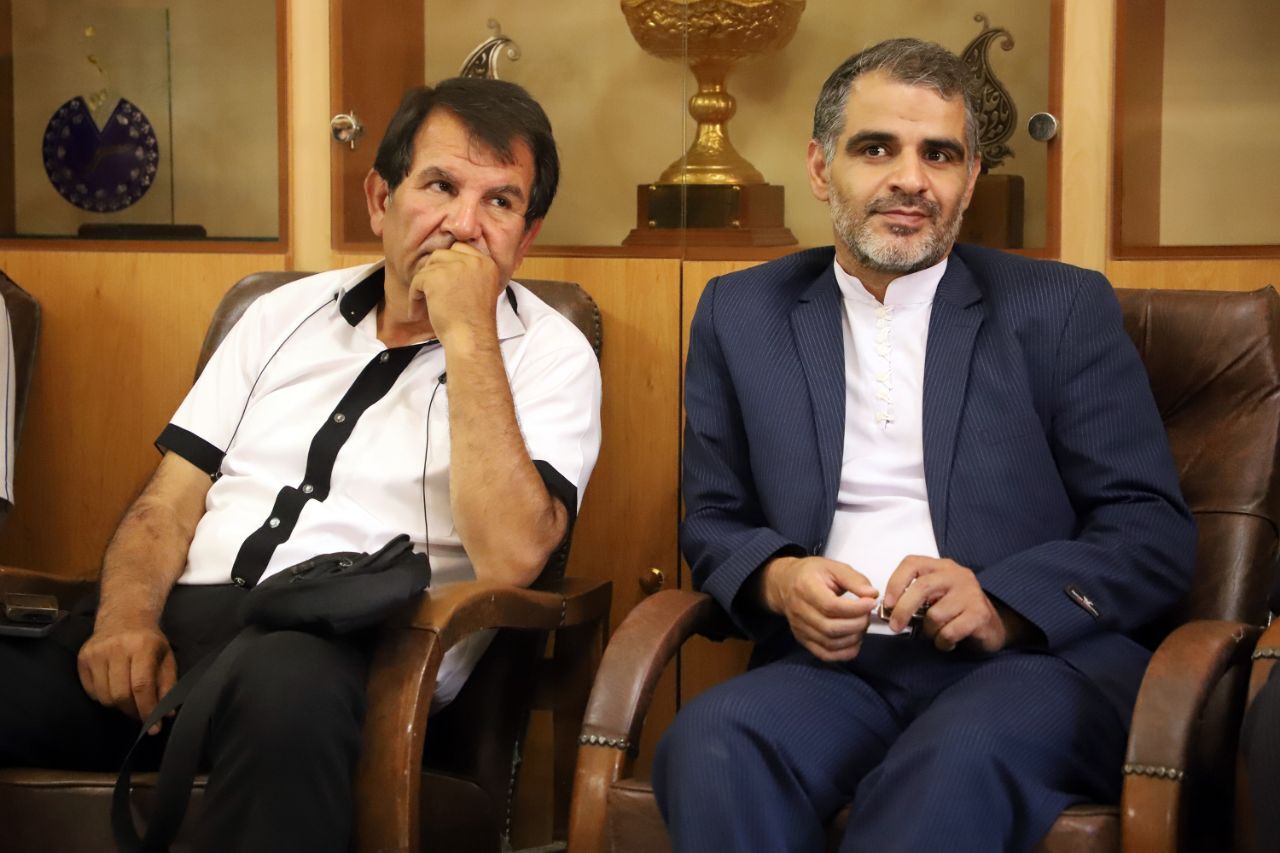 جلسه شانزدهم انجمن ورزشی نویسان استان کرمانشاه جلسه شانزدهم انجمن ورزشی نویسان استان کرمانشاه