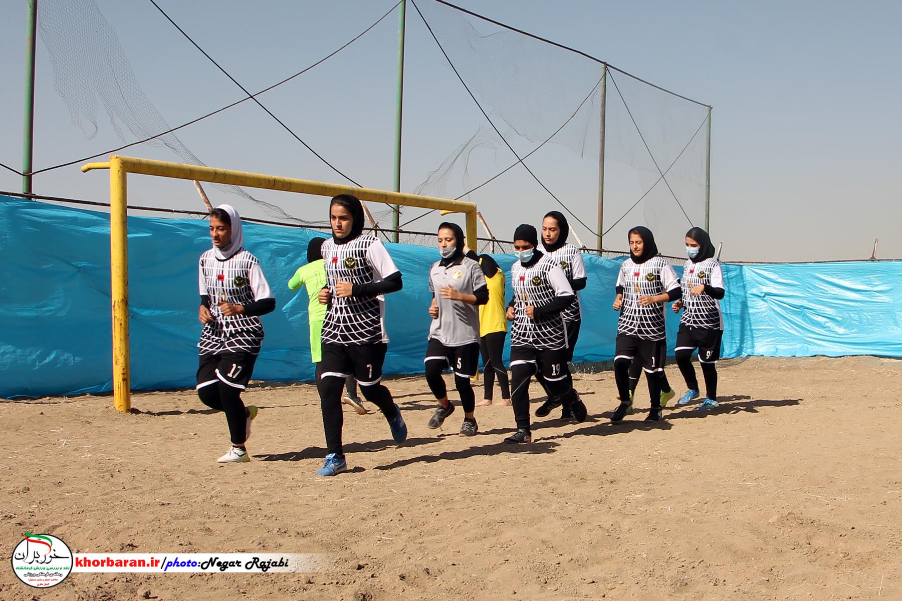  تیم فوتبال ساحلی عقاب زاگرس