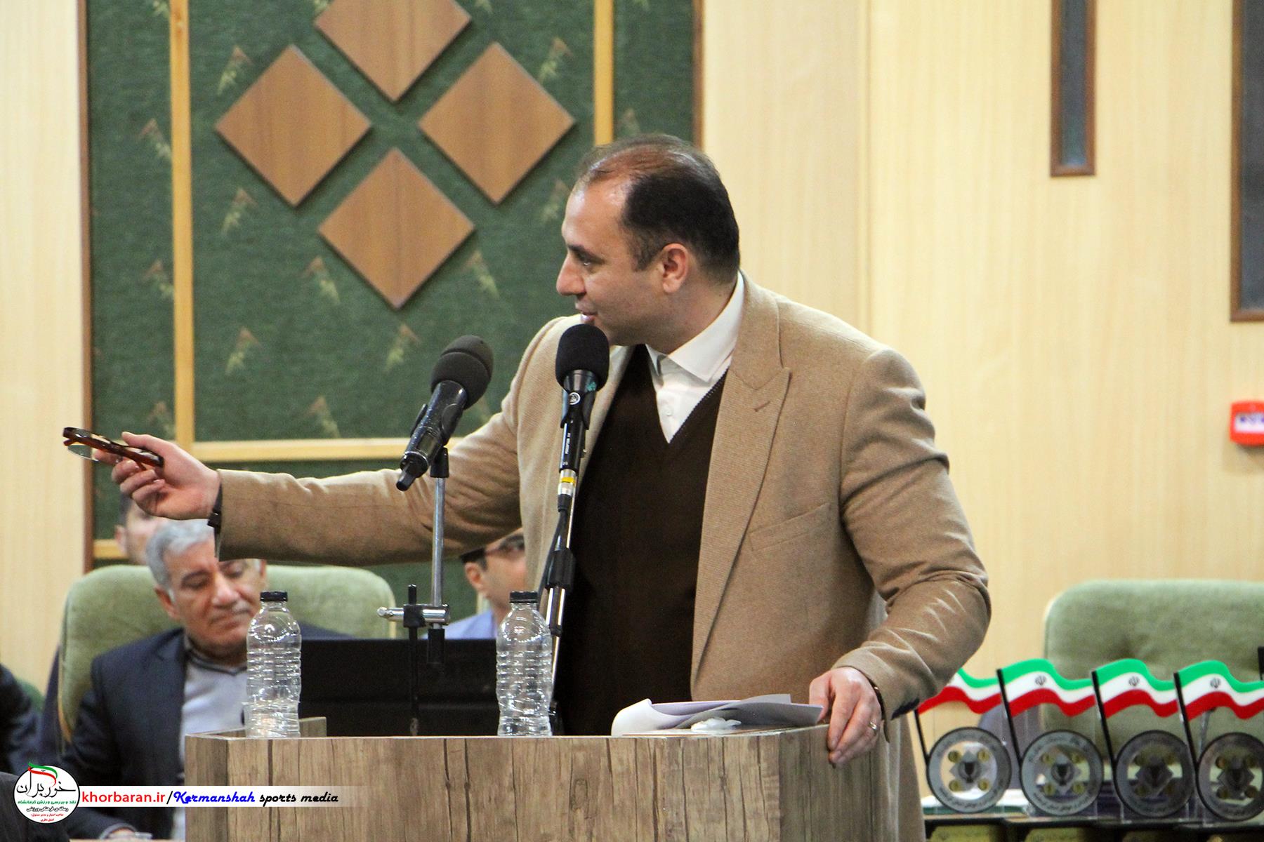 جایگاه ورزش کرمانشاه  این نیست