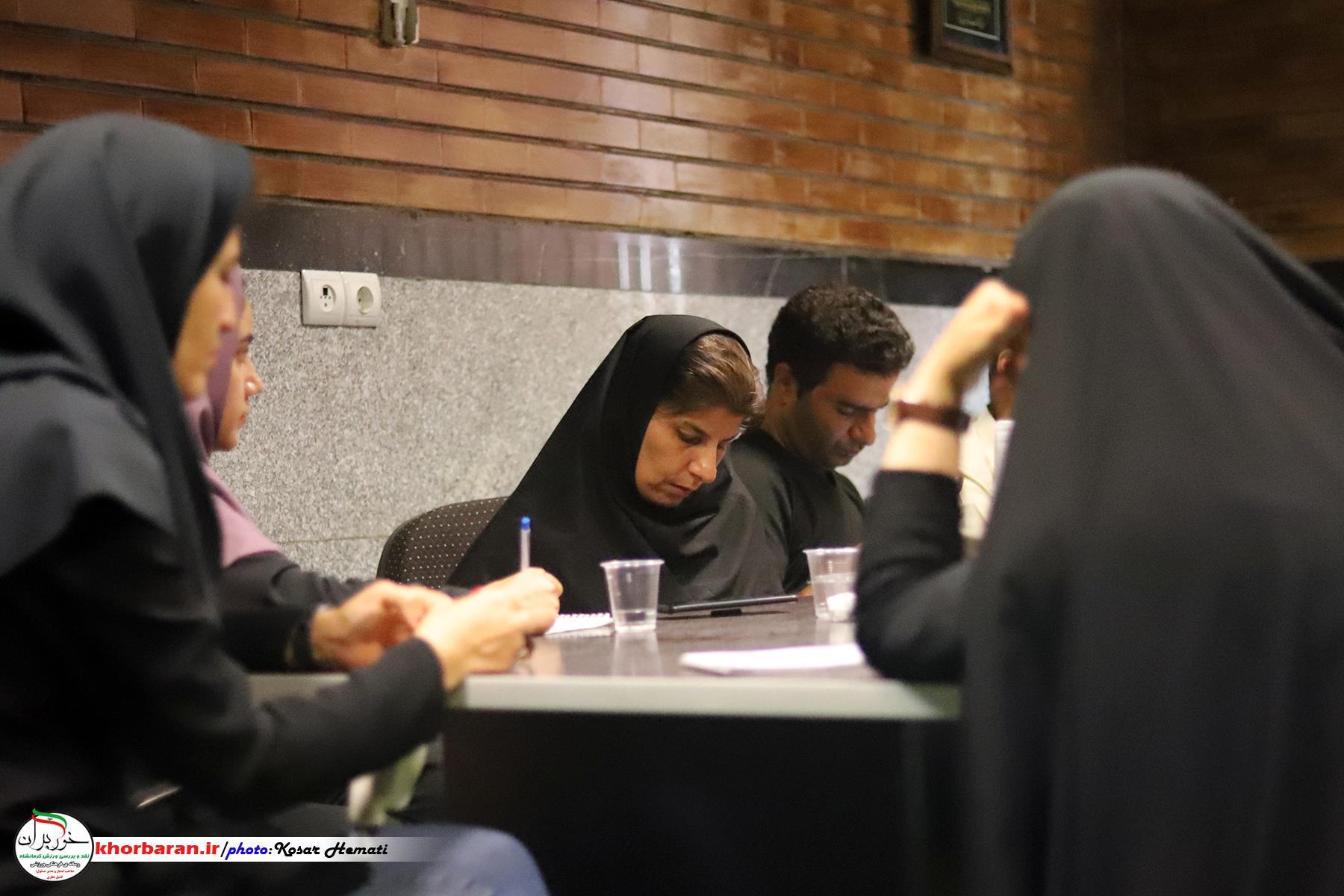  نشست رئیس هیات کاراته با انجمن ورزشی نویسان کرمانشاه