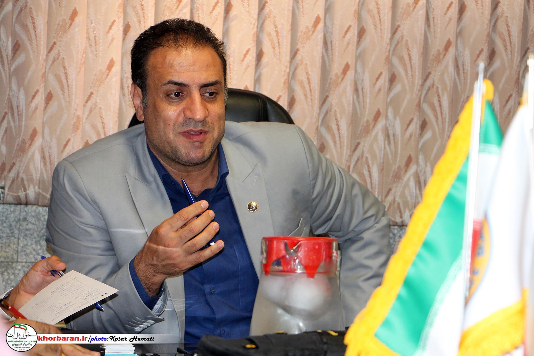  نشست رئیس هیات کاراته با انجمن ورزشی نویسان کرمانشاه