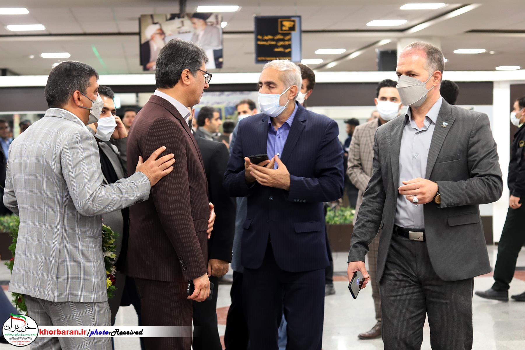  مراسم استقبال از مدال آوران کاراته قهرمانی آسیا در فرودگاه شهید اشرفی