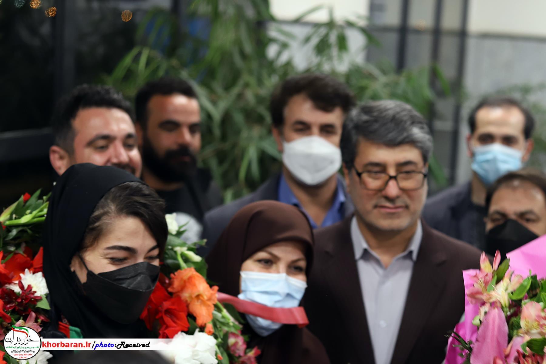  مراسم استقبال از مدال آوران کاراته قهرمانی آسیا در فرودگاه شهید اشرفی