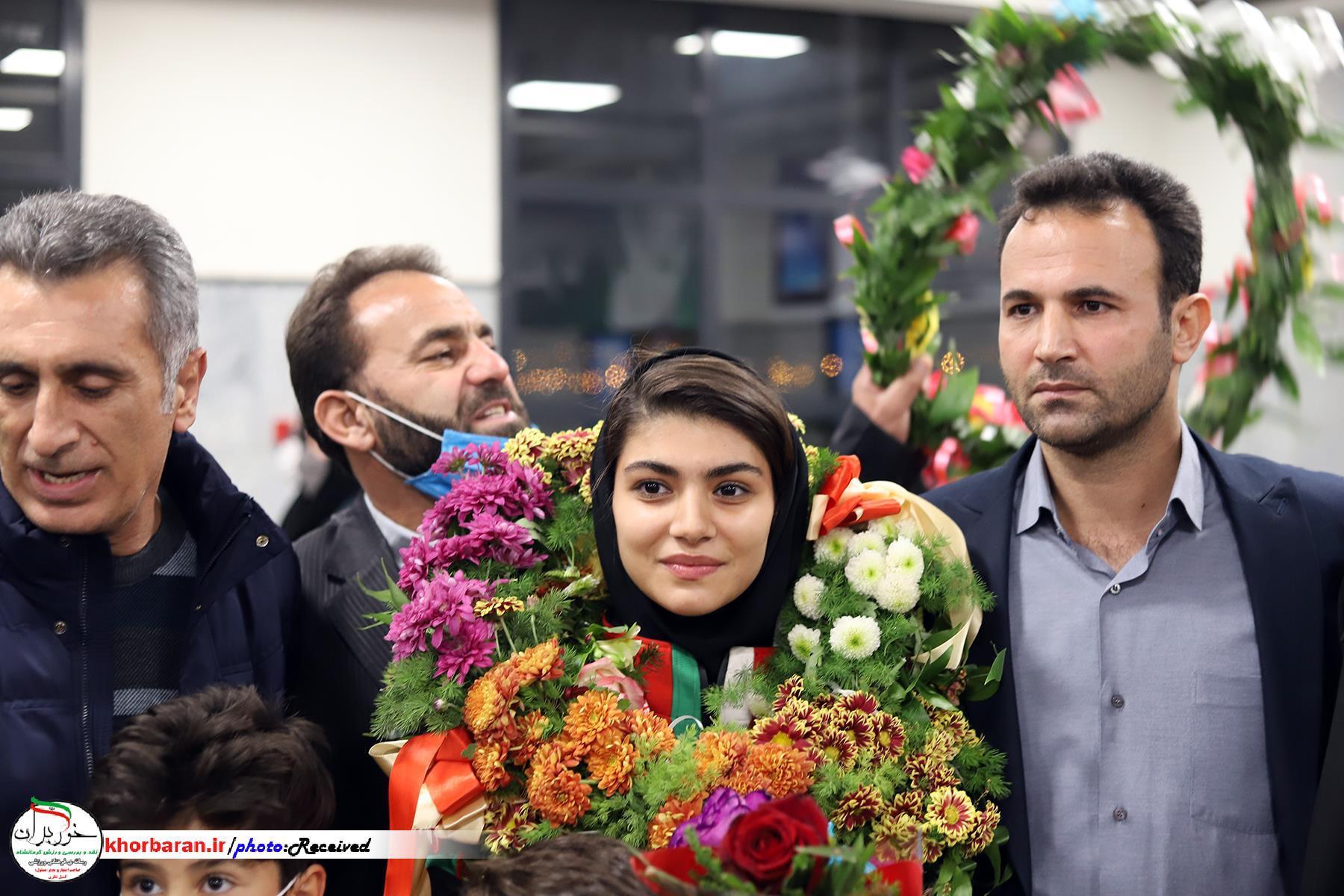  مراسم استقبال از مدال آوران کاراته قهرمانی آسیا در فرودگاه شهید اشرفی