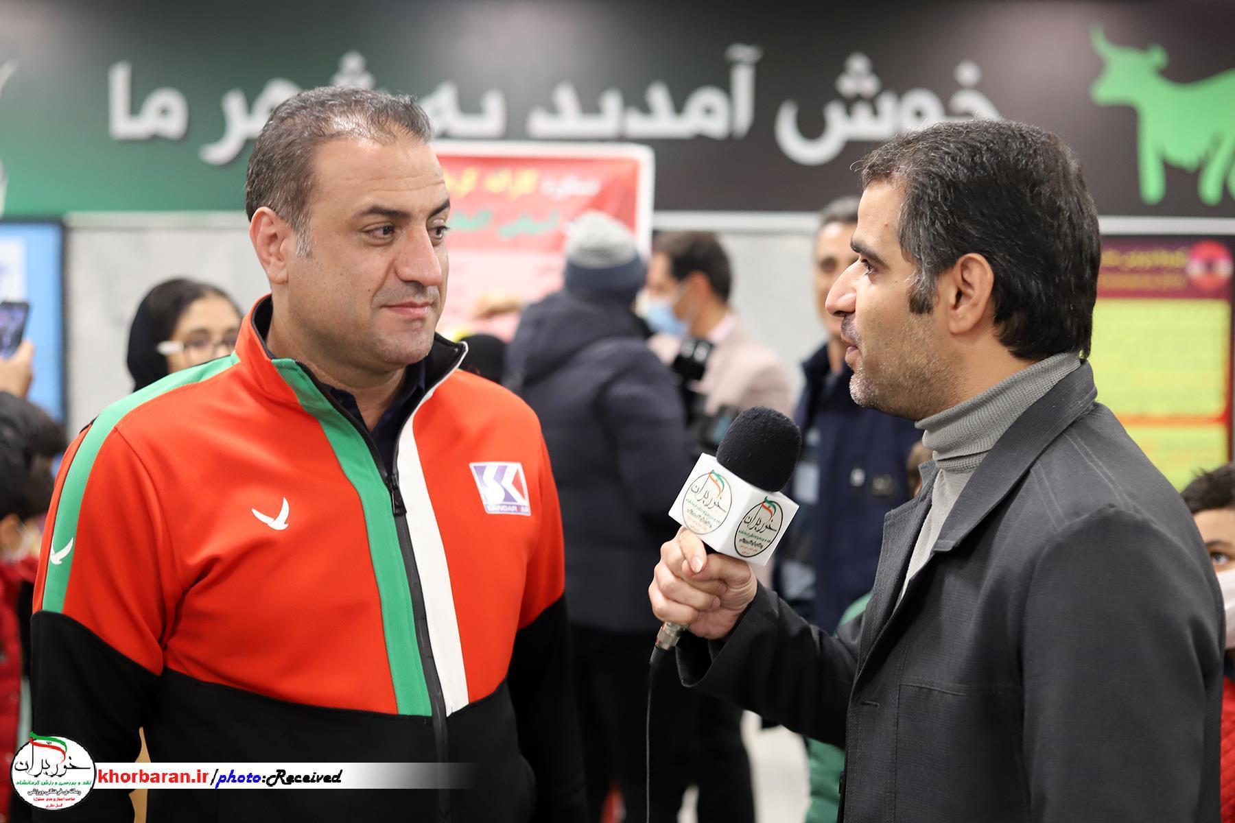  مراسم استقبال از مدال آوران کاراته قهرمانی آسیا در فرودگاه شهید اشرفی