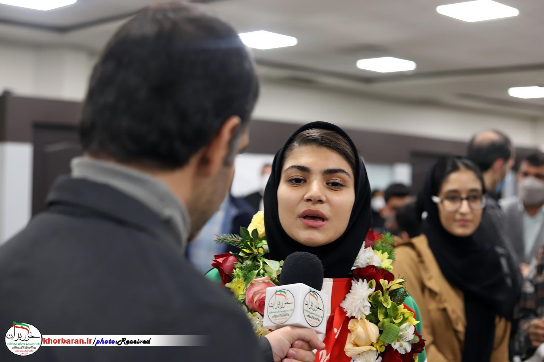  مراسم استقبال از مدال آوران کاراته قهرمانی آسیا در فرودگاه شهید اشرفی