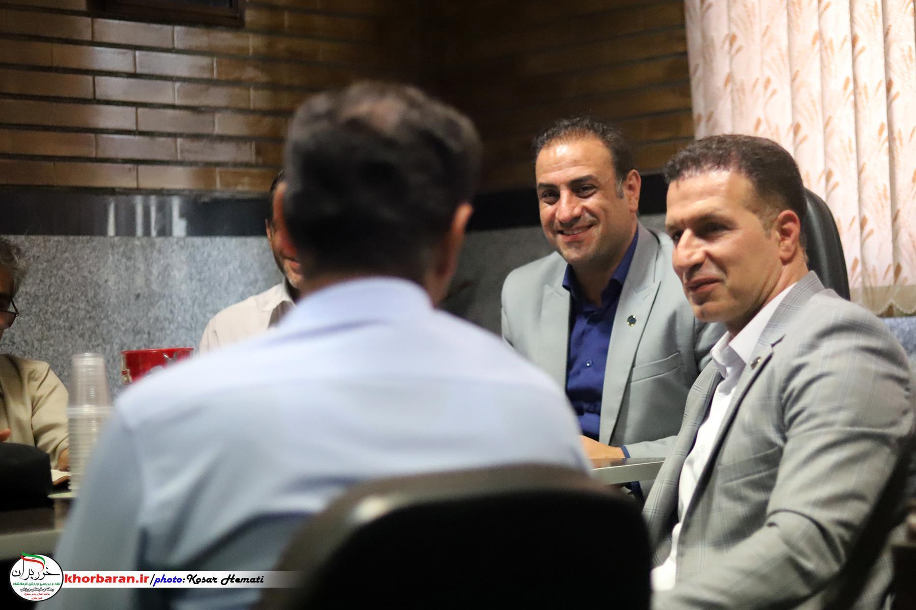  نشست رئیس هیات کاراته با انجمن ورزشی نویسان کرمانشاه