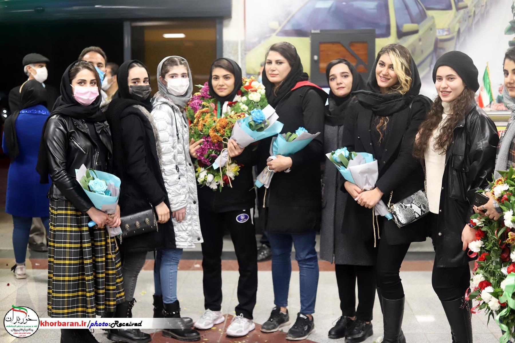  مراسم استقبال از مدال آوران کاراته قهرمانی آسیا در فرودگاه شهید اشرفی