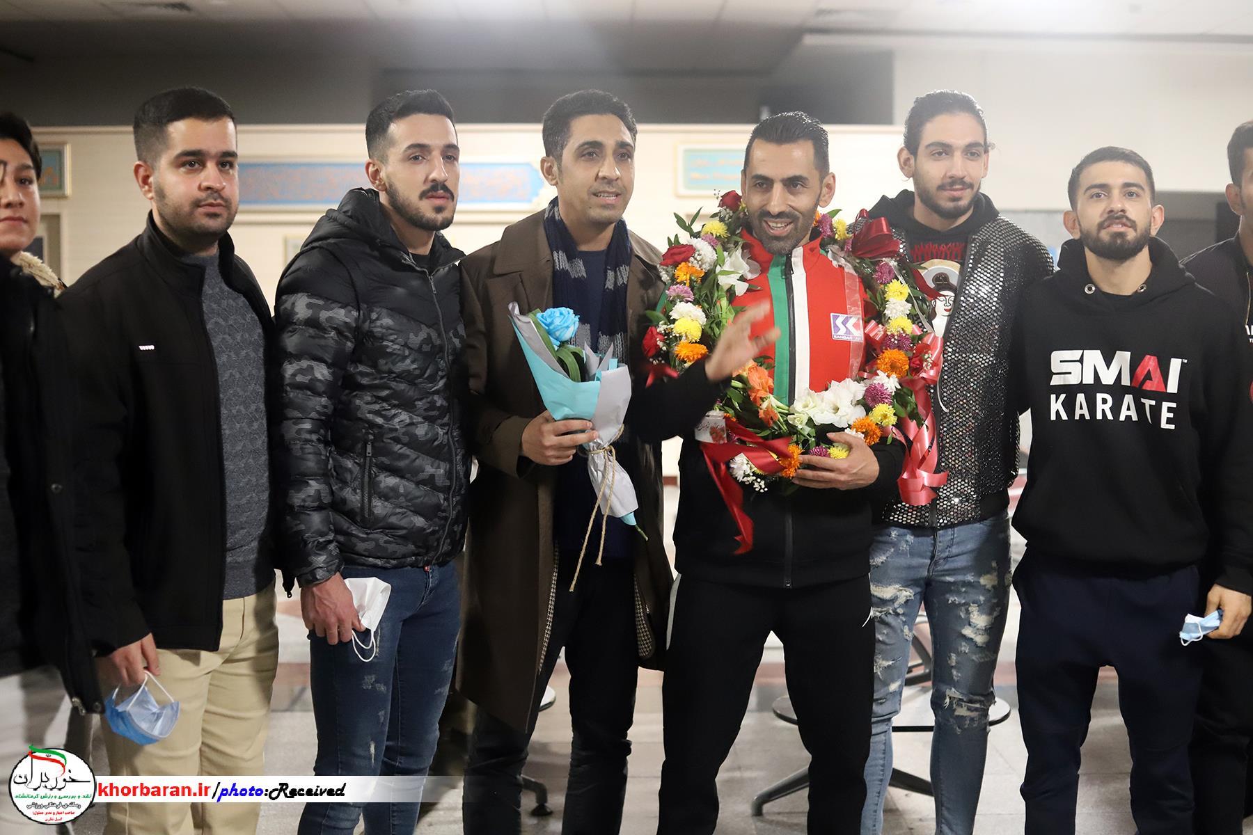  مراسم استقبال از مدال آوران کاراته قهرمانی آسیا در فرودگاه شهید اشرفی