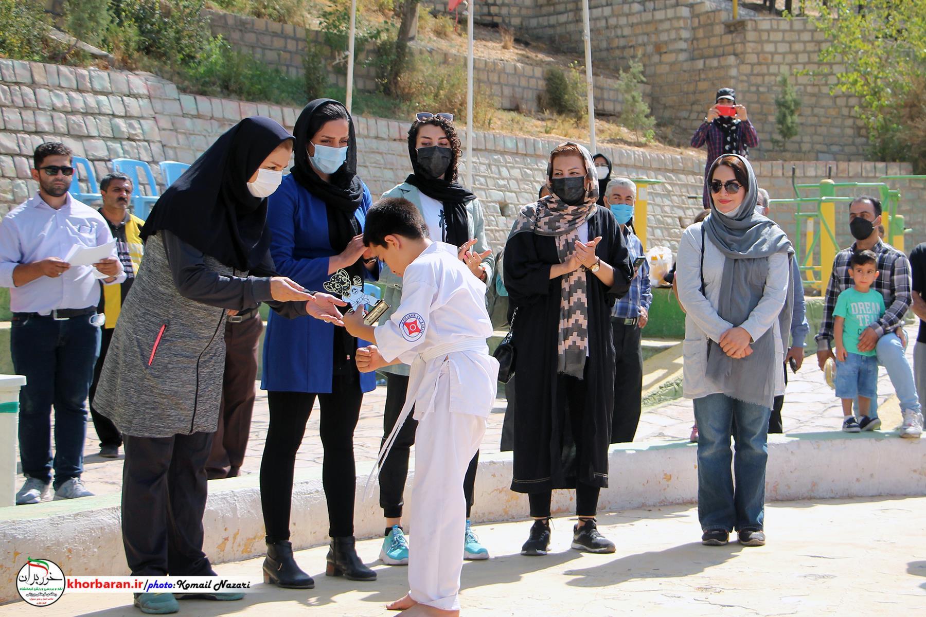  برنامه کاراته در پارک به همت سبک ifk کیوکوشین کرمانشاه