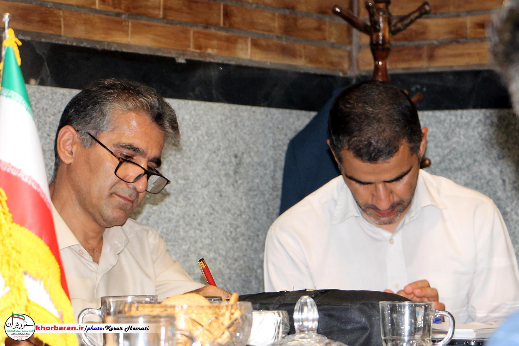  نشست رئیس هیات کاراته با انجمن ورزشی نویسان کرمانشاه