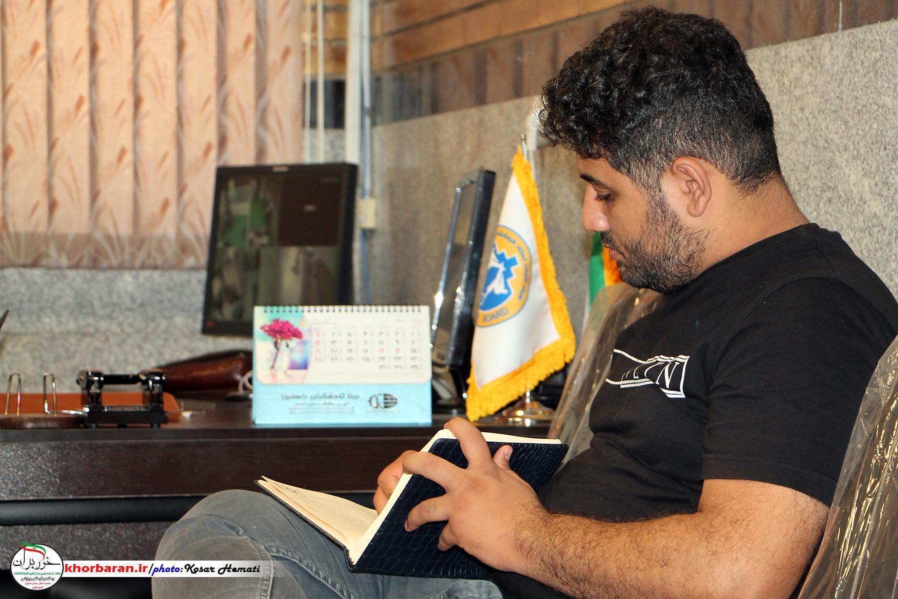  نشست رئیس هیات کاراته با انجمن ورزشی نویسان کرمانشاه