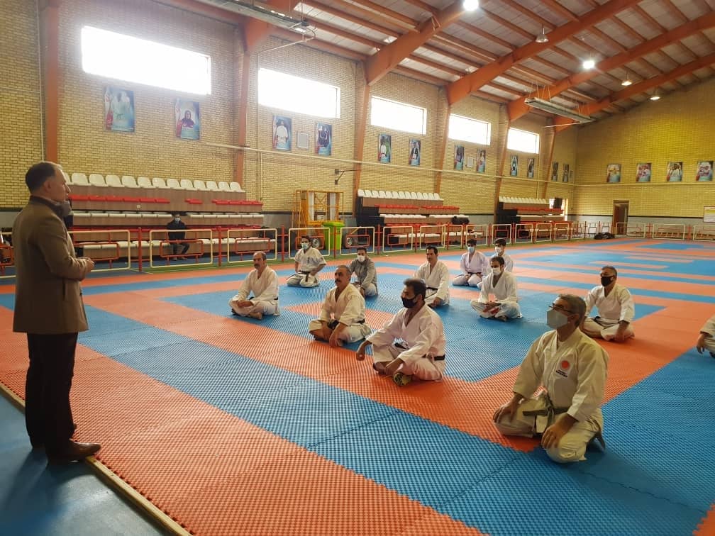  استاژ فنی هیات کاراته کرمانشاه