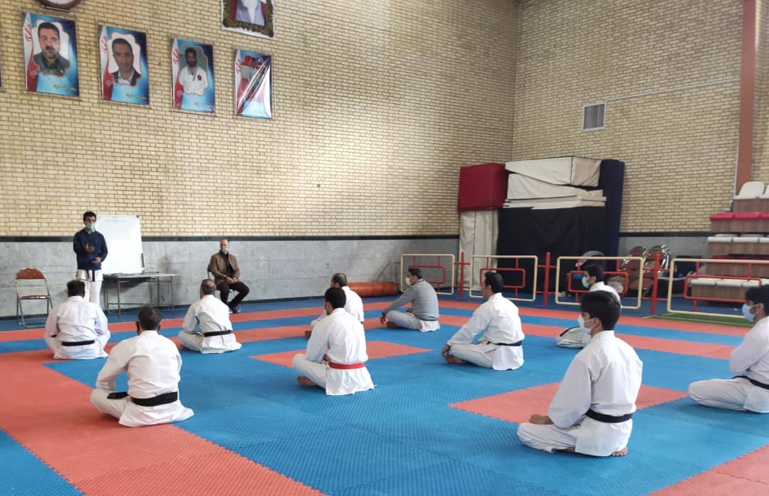  استاژ فنی هیات کاراته کرمانشاه