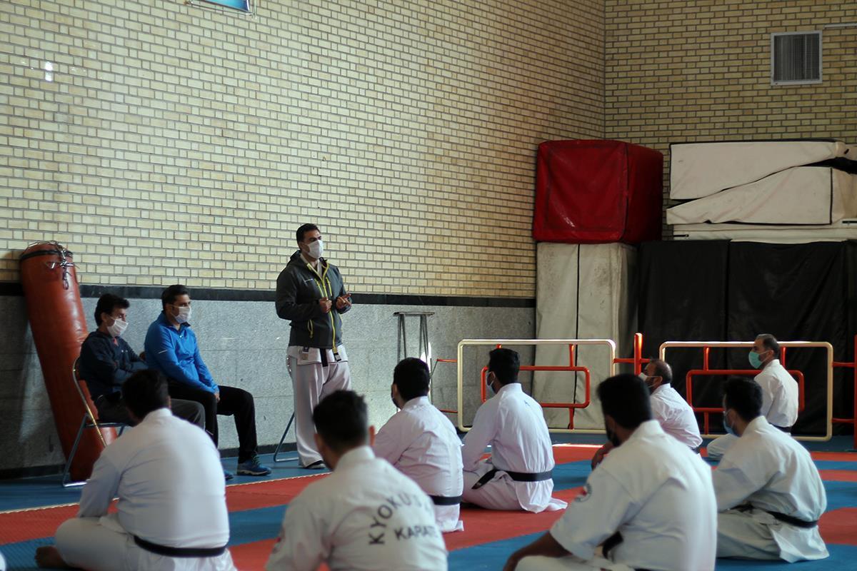  کلاس مربیگری کاراته کرمانشاه سال 1399