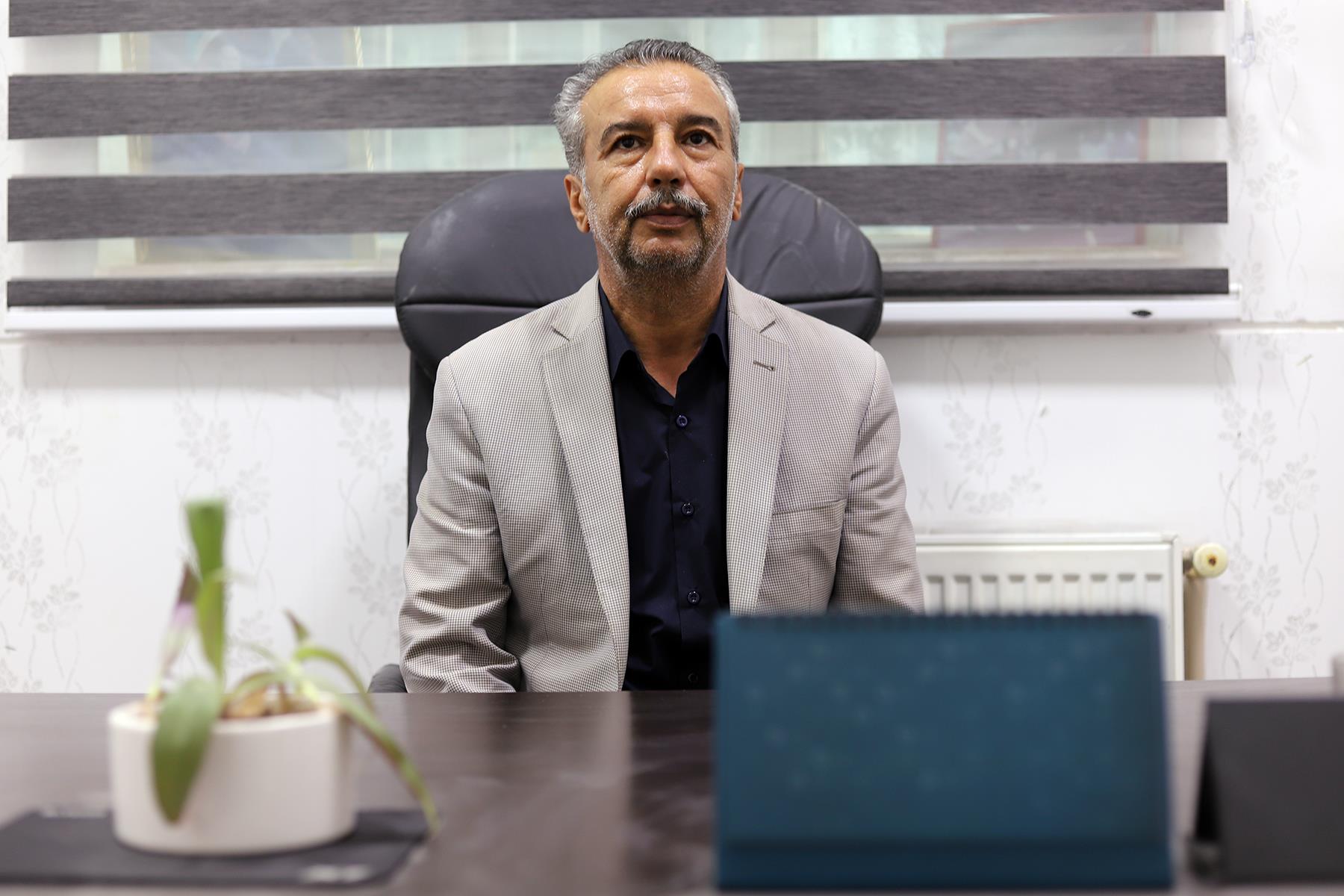 تورج کرمی دبیر هیات اسکواش کرمانشاه
