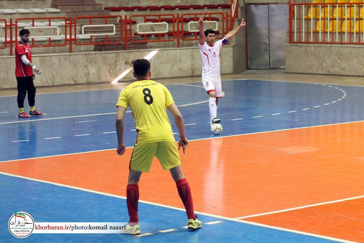  تیم فوتسال خانه صنعت کرمانشاه