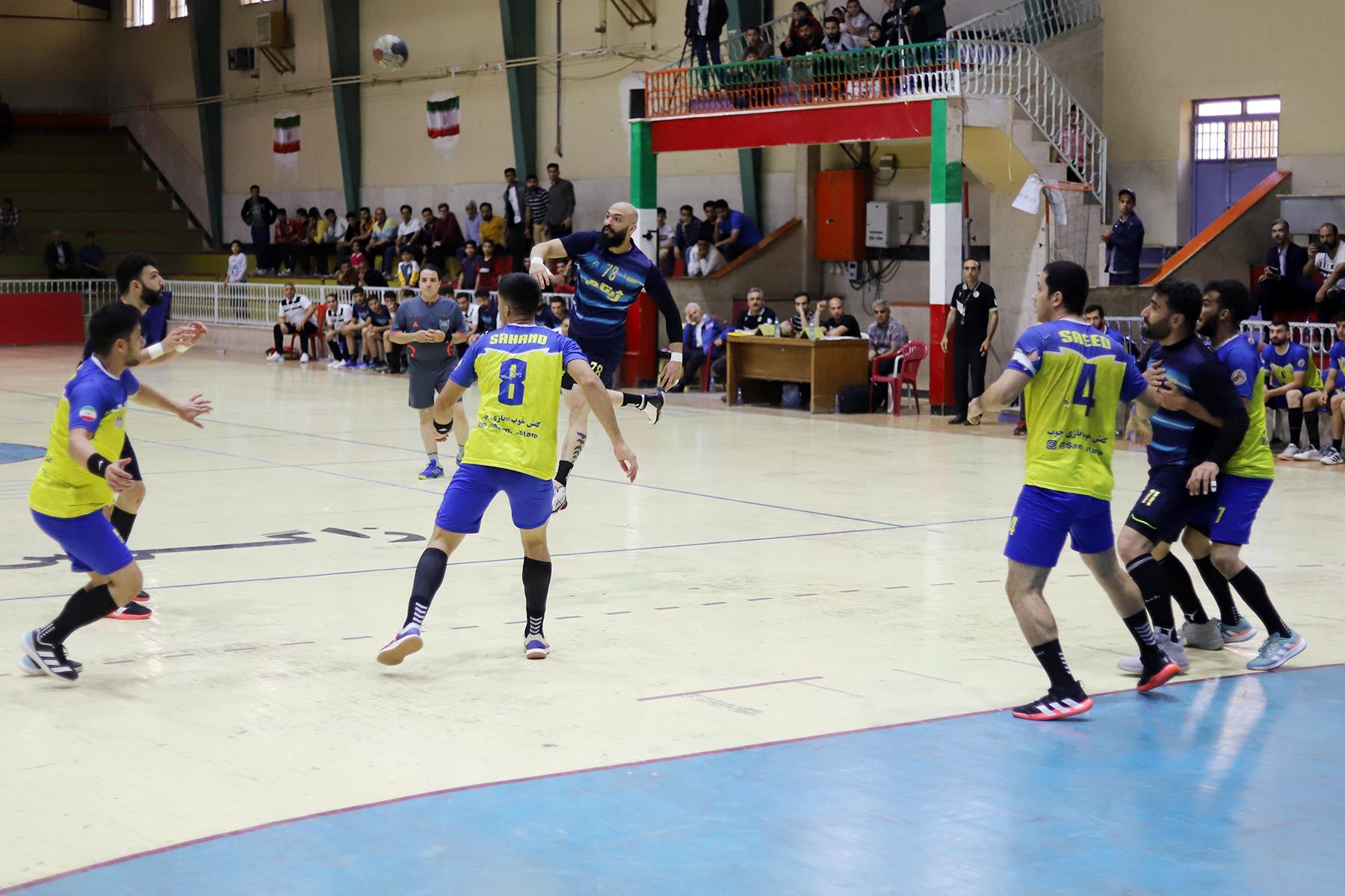 هندبال زاگرس اسلام آباد و رعد پدافند 