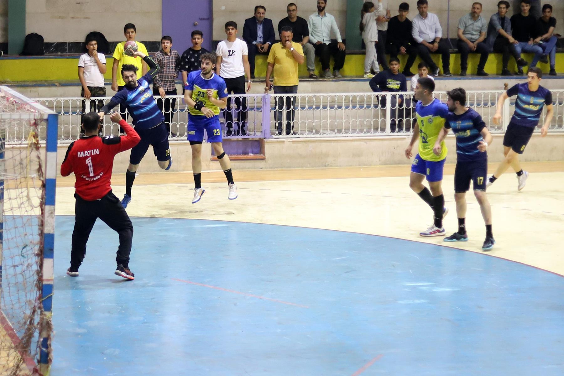 هندبال زاگرس اسلام آباد و رعد پدافند 