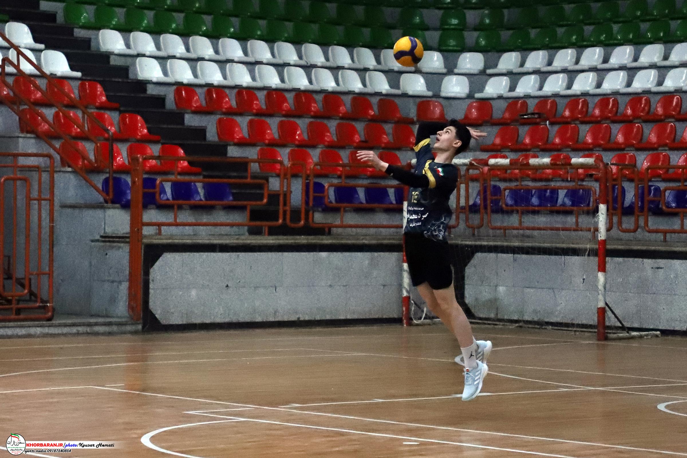 گزارش تصویری روز دوم مسابقات والیبال 
