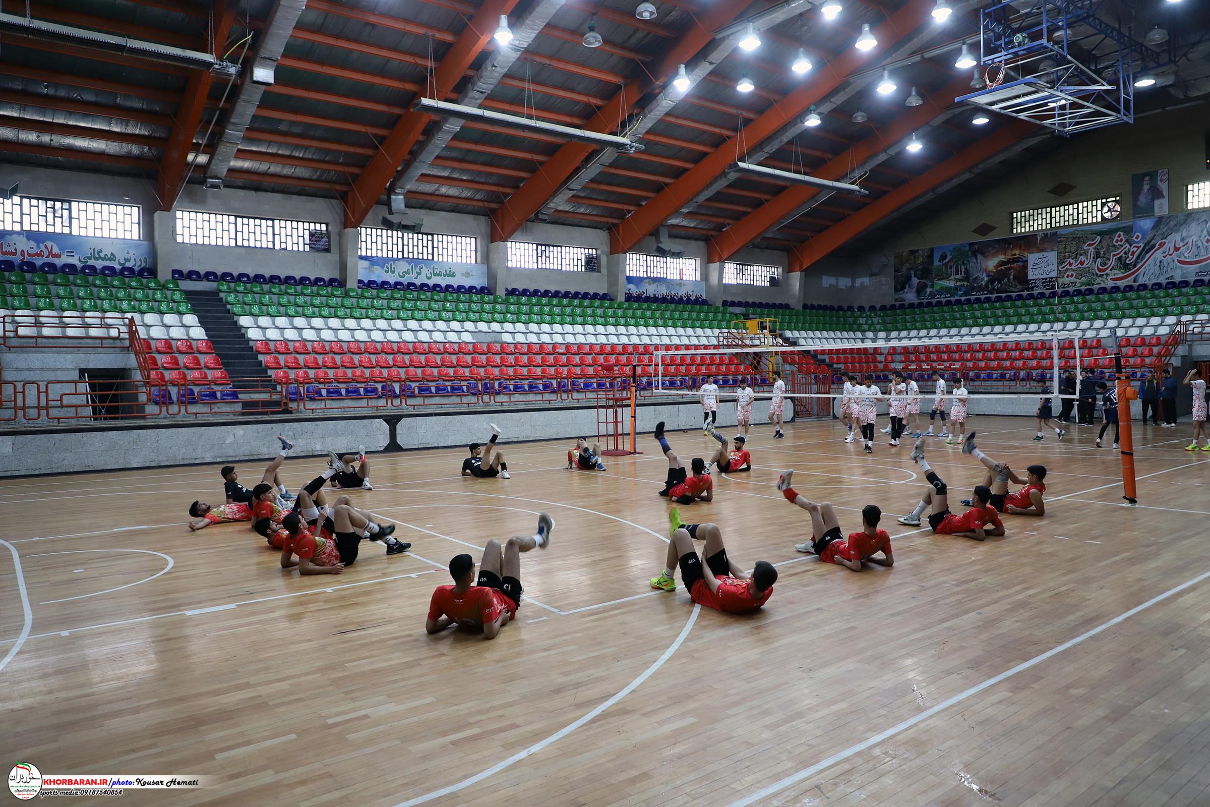 گزارش تصویری روز دوم مسابقات والیبال 