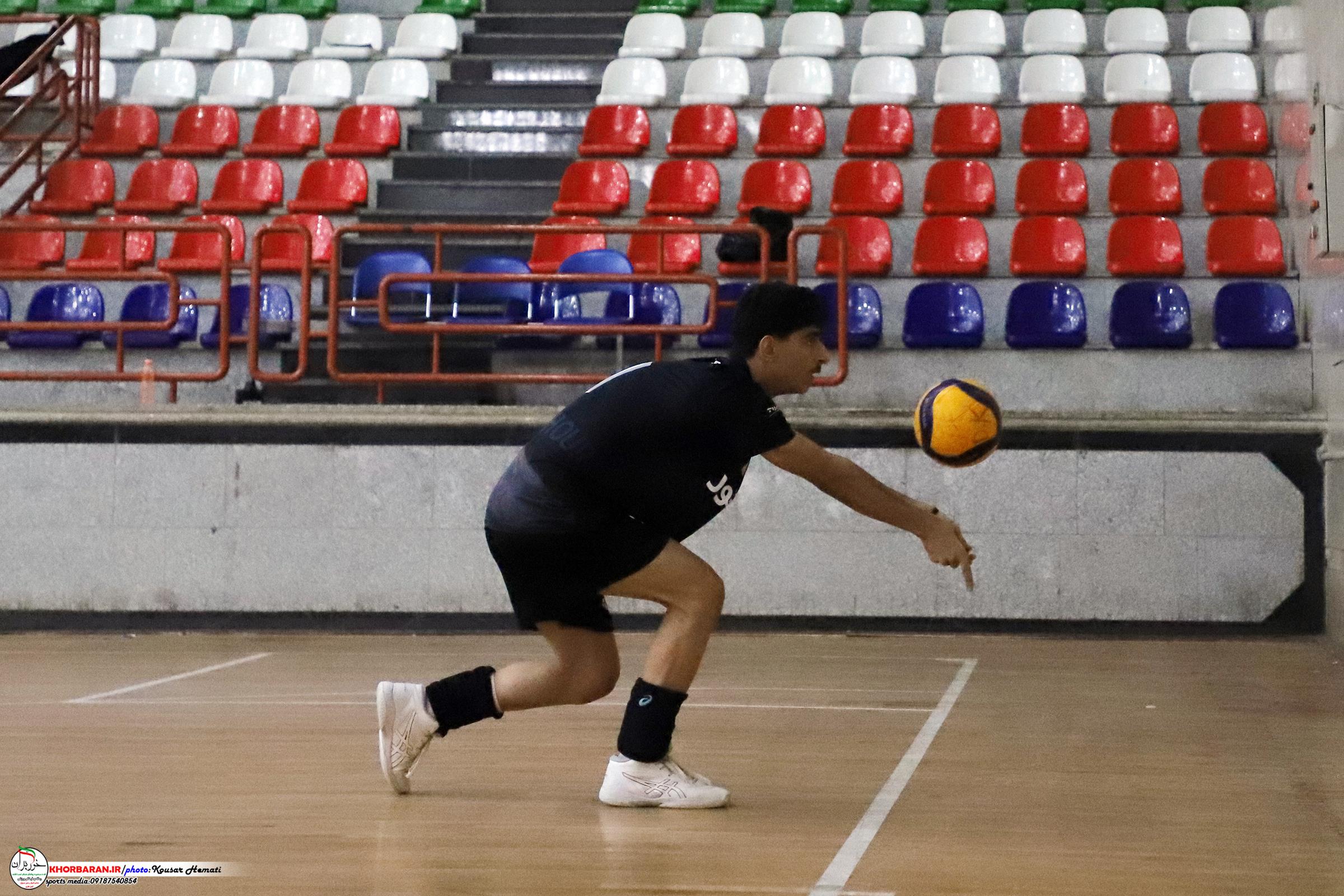 گزارش تصویری روز دوم مسابقات والیبال 