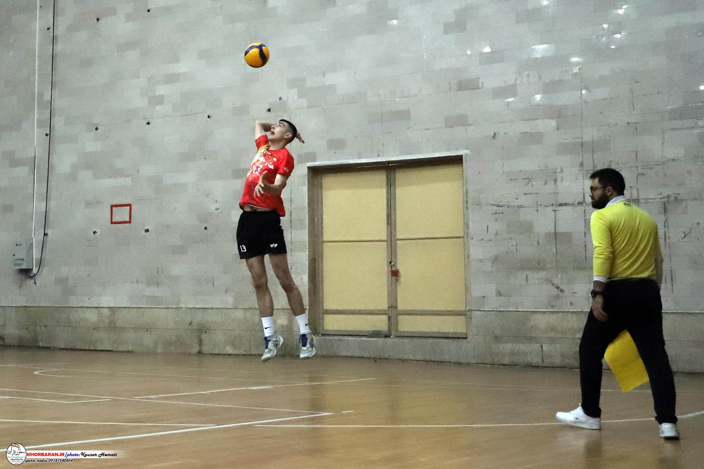 گزارش تصویری روز دوم مسابقات والیبال 