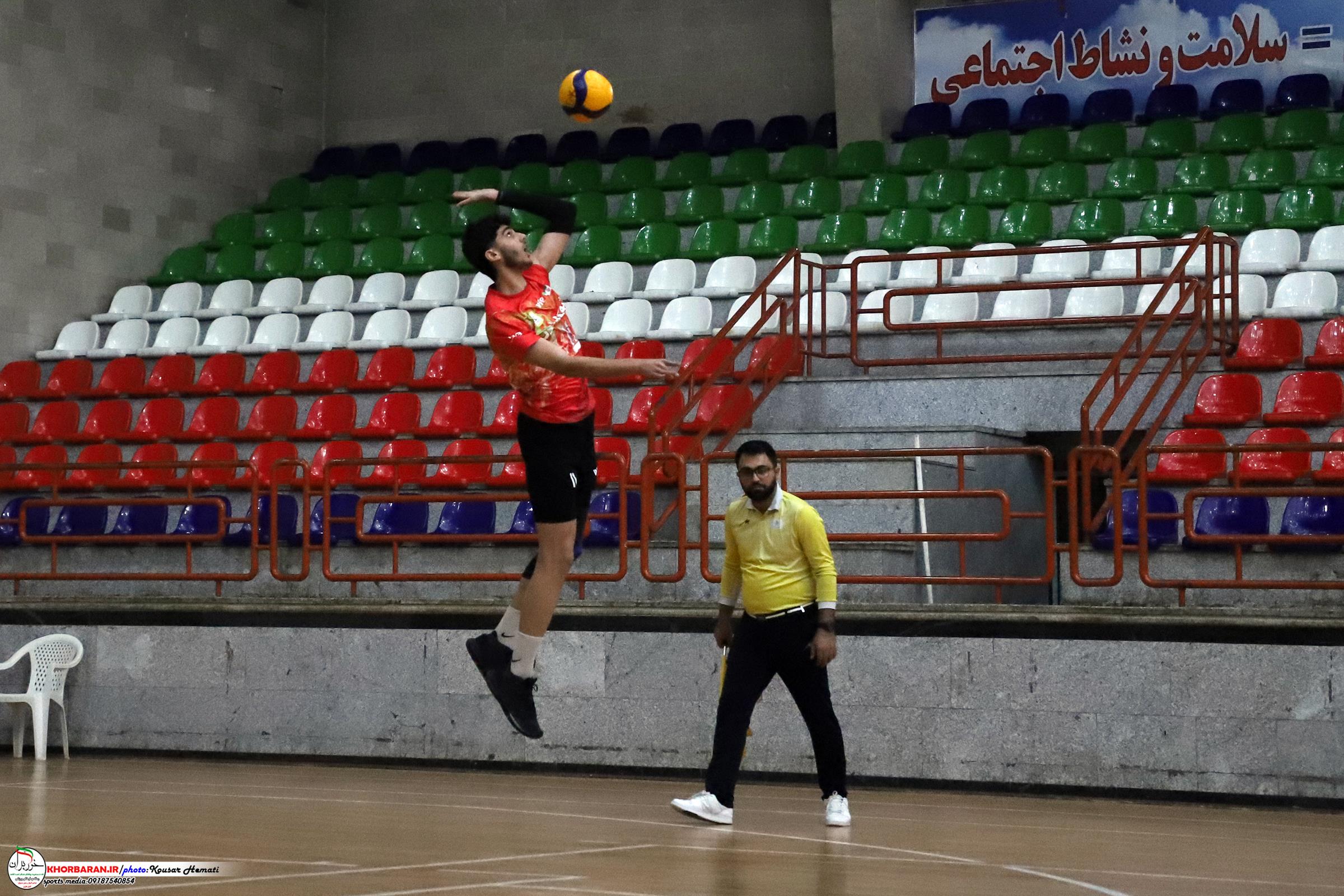 گزارش تصویری روز دوم مسابقات والیبال 