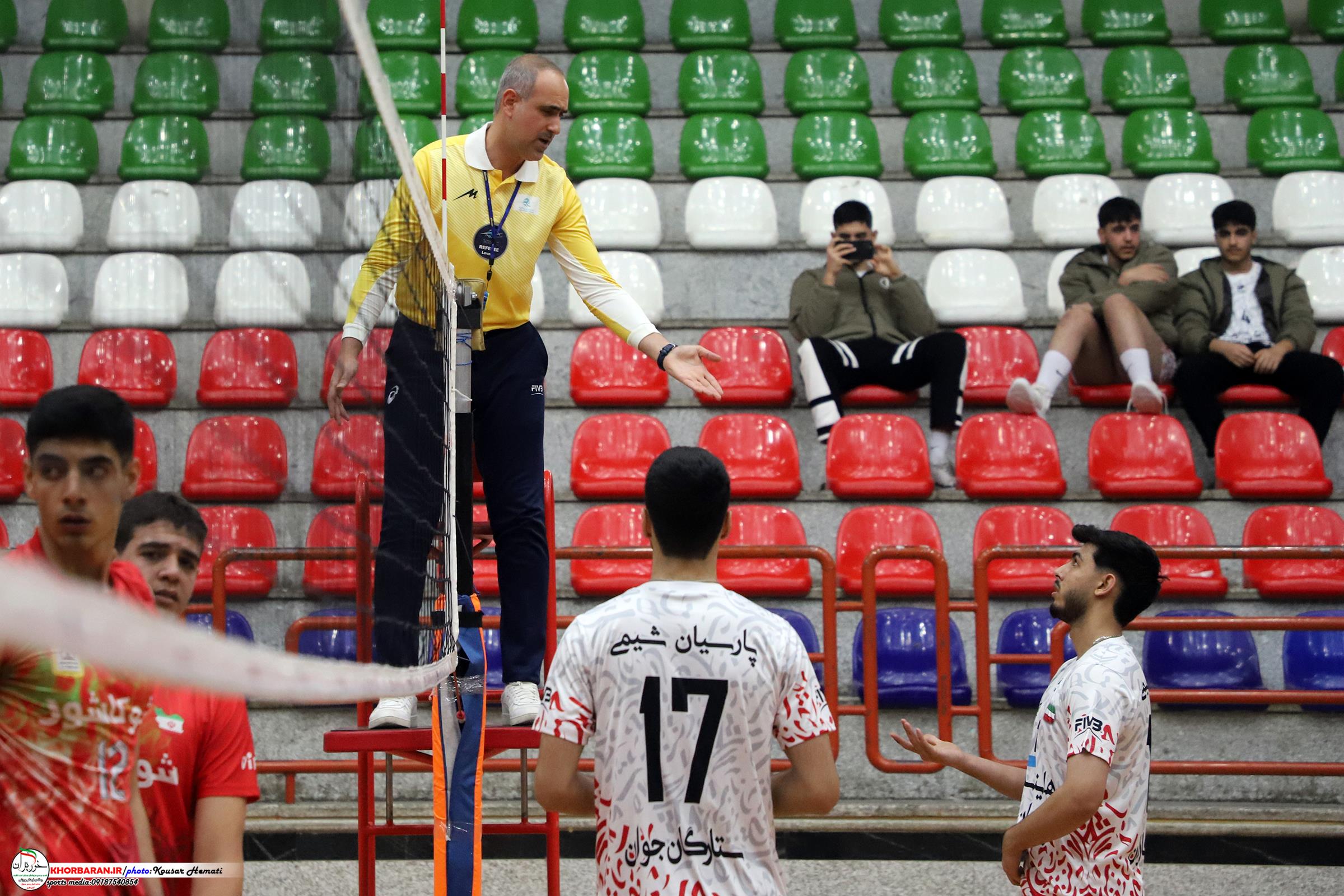 گزارش تصویری روز دوم مسابقات والیبال 