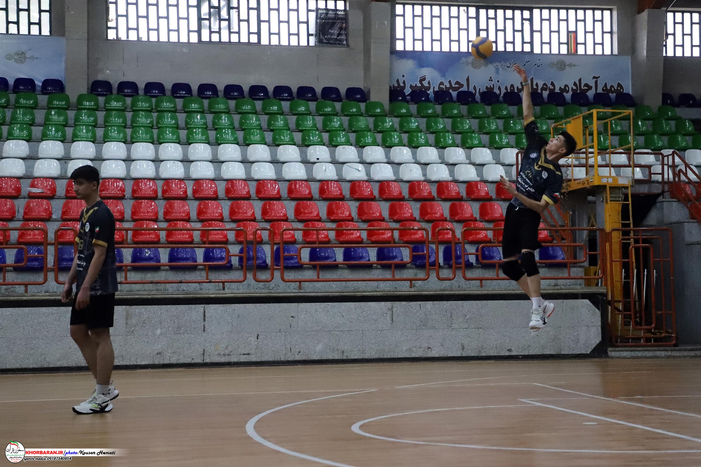 گزارش تصویری روز دوم مسابقات والیبال 