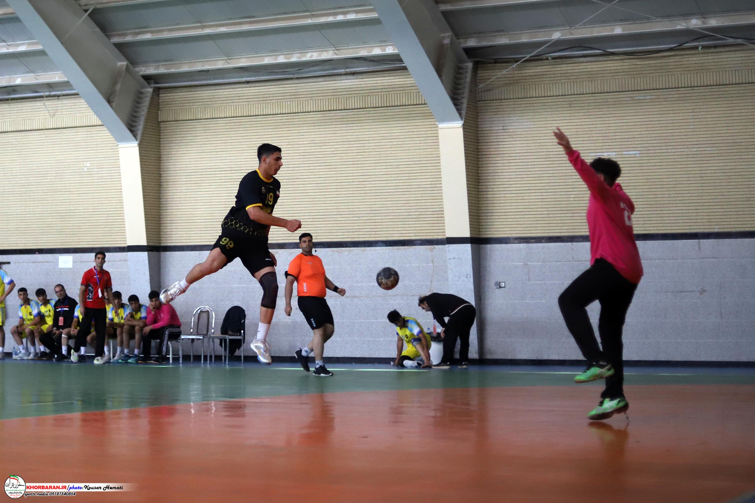 لیگ آیندگان هندبال در کرمانشاه