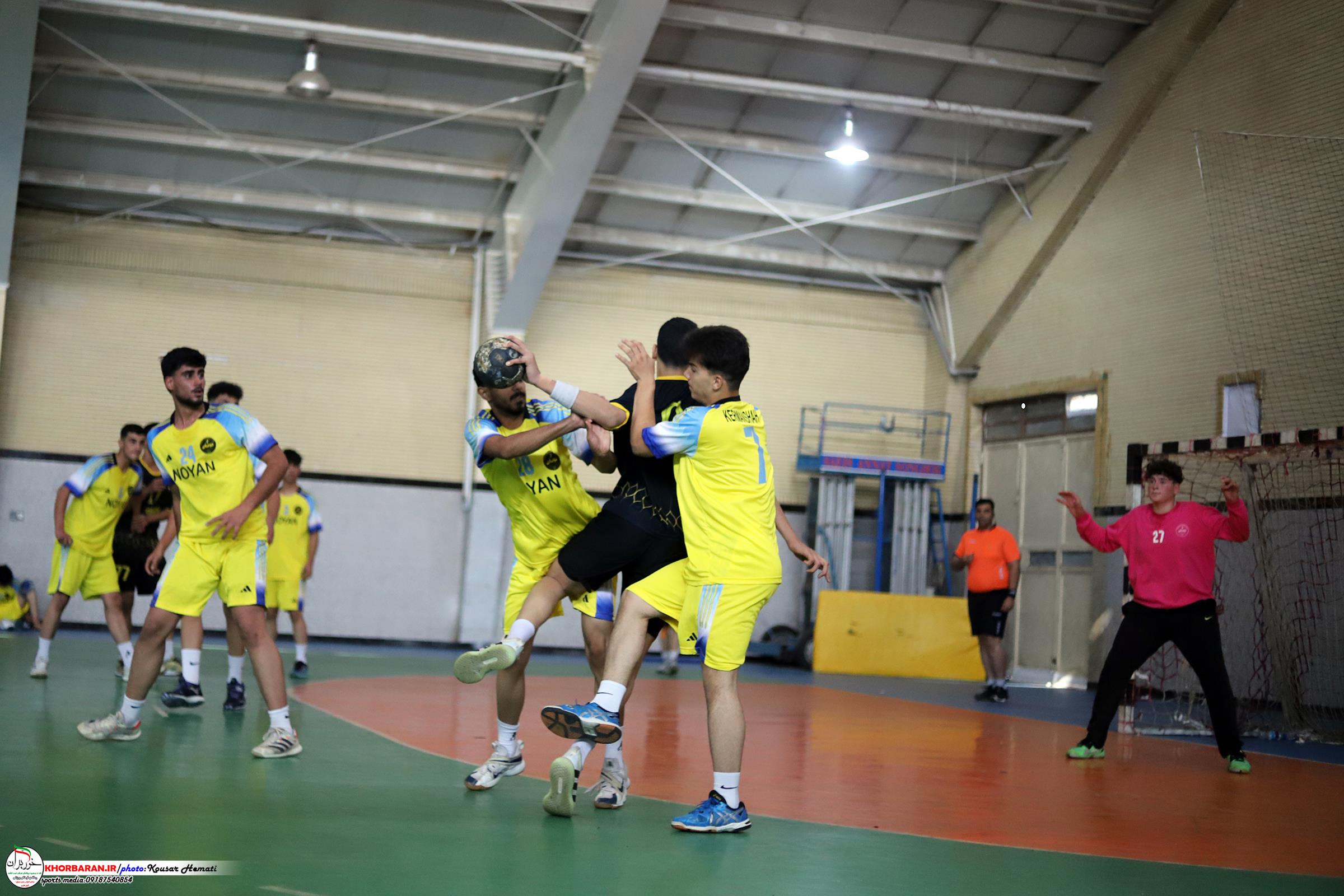 لیگ آیندگان هندبال در کرمانشاه