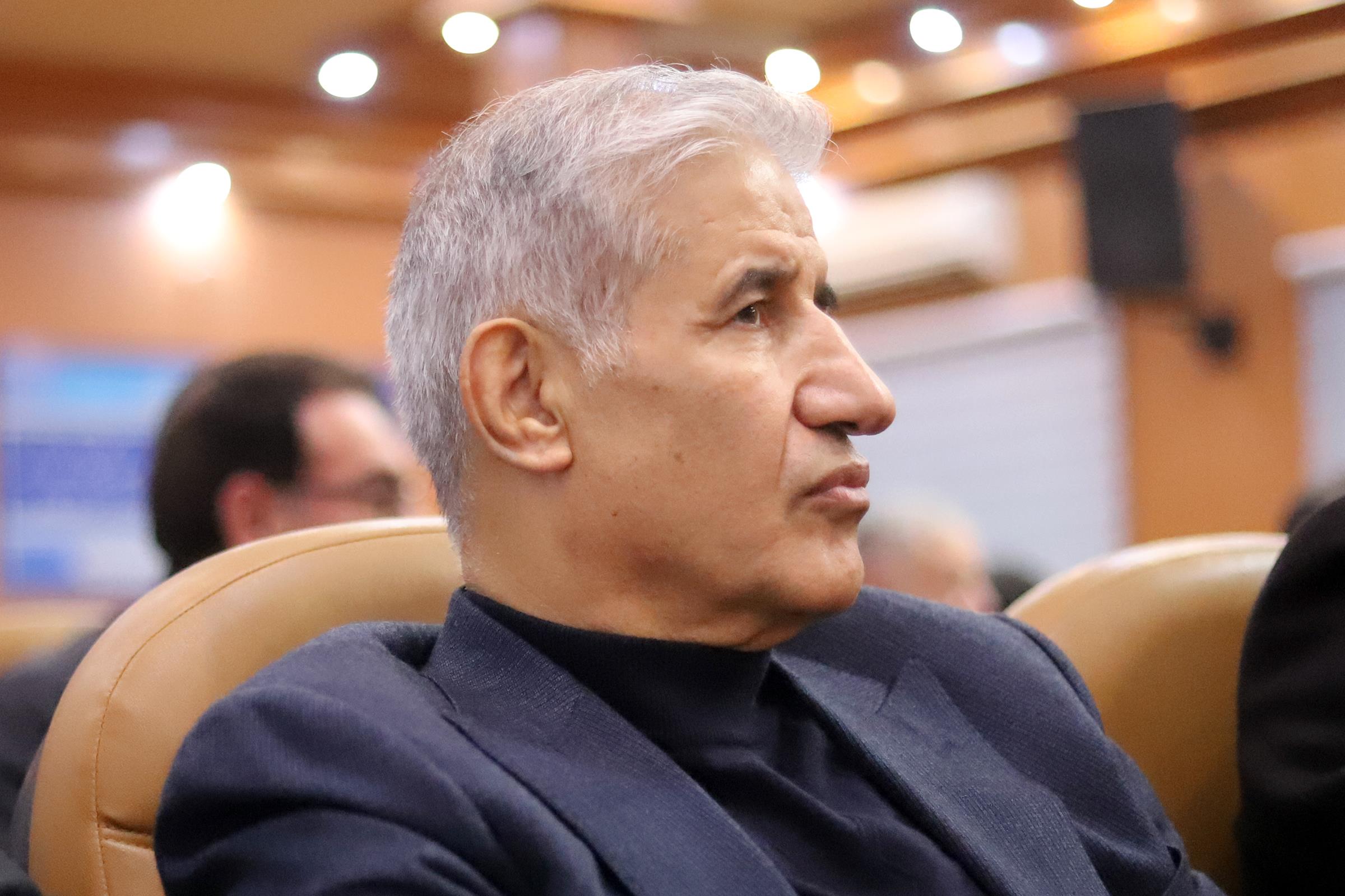 تنها بر مسند ریاست هیات کشتی تکیه زد